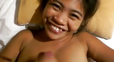 sex mẹ mông to Brad Sterling phim xet nhanh fucks đói stepmom.